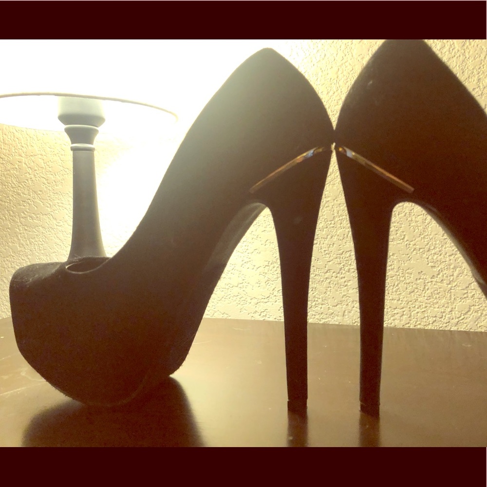 Never worn! Black suede pumps, almond toe